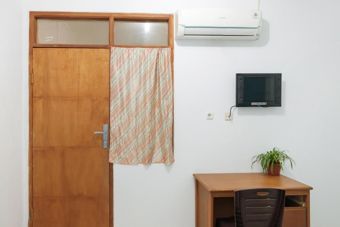 Twospaces Living At Kost 40, Kuningan