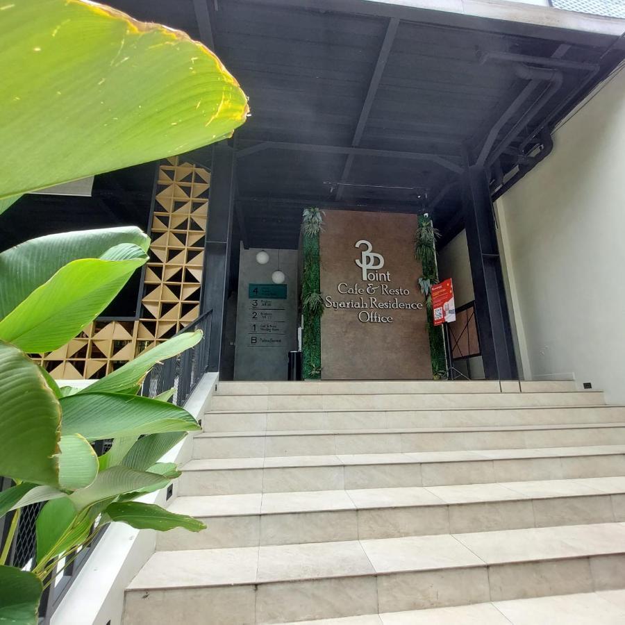 3 Point Syariah * Jakarta