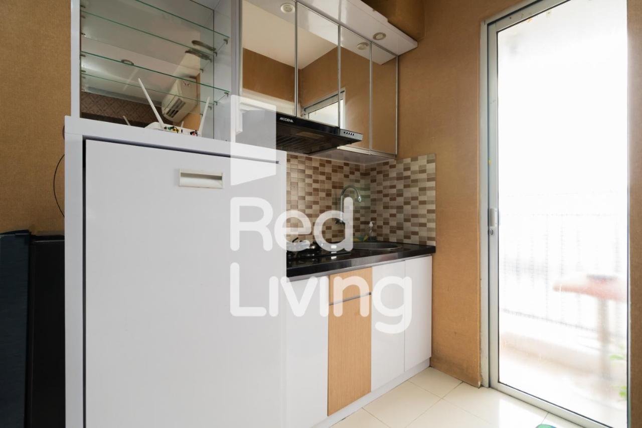 Hotel Redliving Bassura - Vina Tan Tower Flamboyan Jakarta