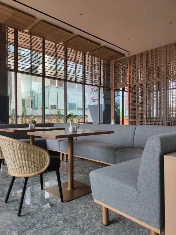 Khách sạn hẻo lánh Ra Simatupang Jakarta