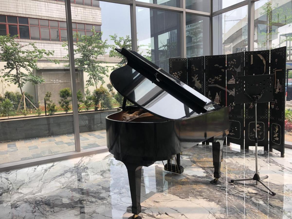Ra Simatupang Khách sạn hẻo lánh