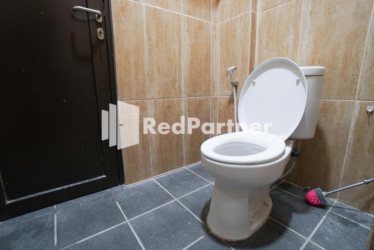 Khách sạn Roemah Tebet Mitra Reddoorz Jakarta
