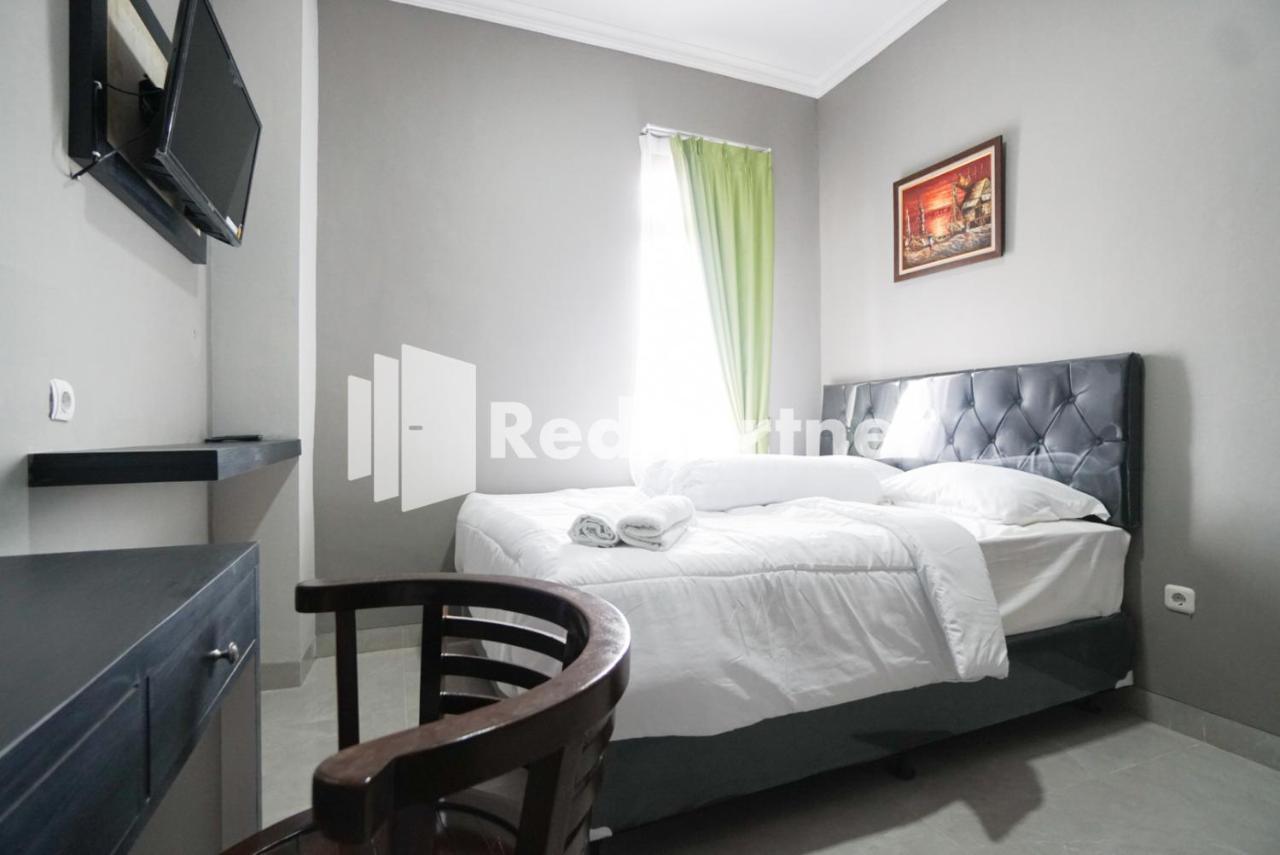 Khách sạn Roemah Tebet Mitra Reddoorz 2*