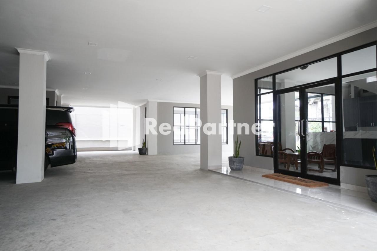 Khách sạn Roemah Tebet Mitra Reddoorz
