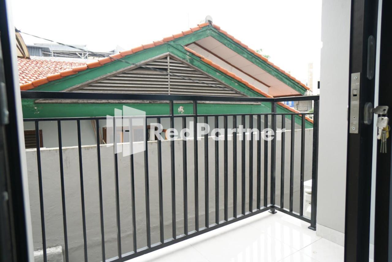 Khách sạn Roemah Tebet Mitra Reddoorz