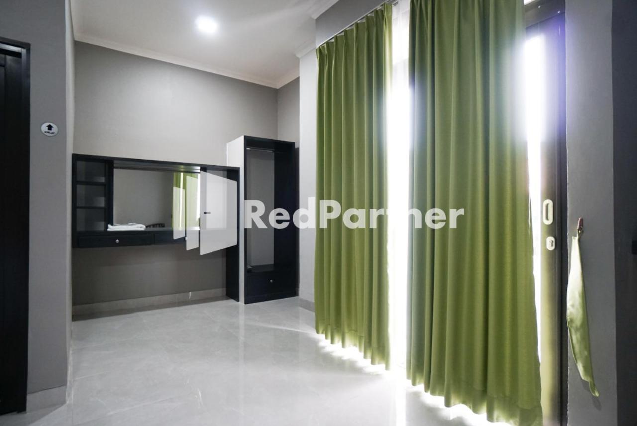 Roemah Tebet Mitra Reddoorz 2*