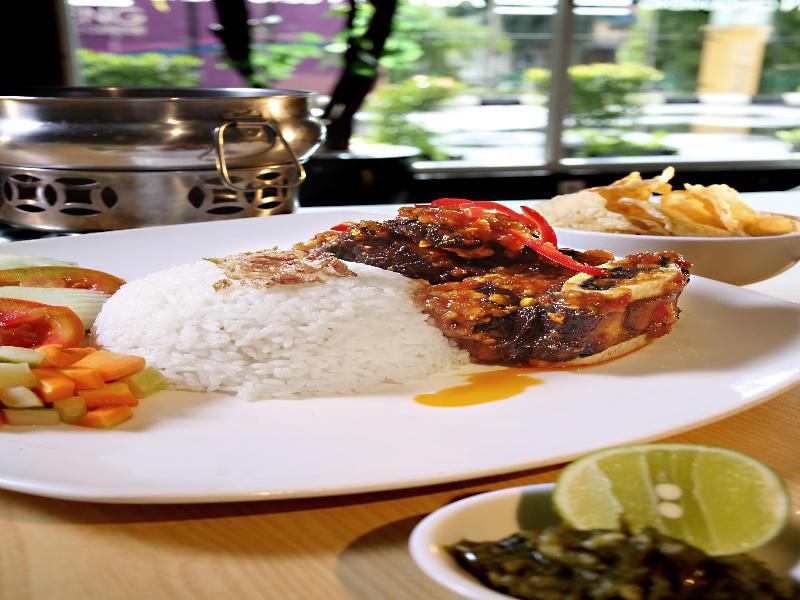 Royal Palm Hotel&conference Center Cengkareng Hotel 4*