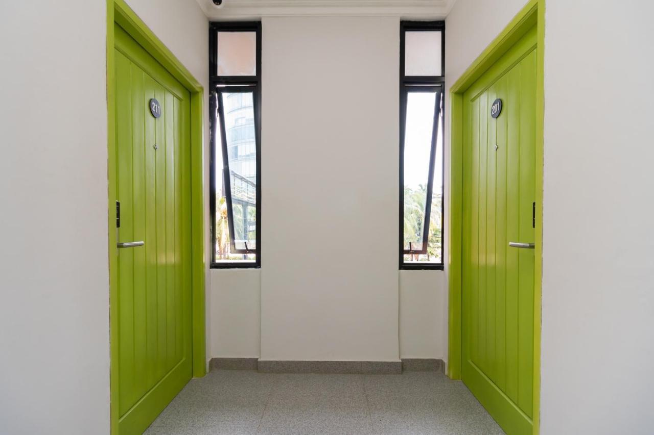 Urbanview Bizhome Artha Gading Boulevard By Reddoorz Jacarta