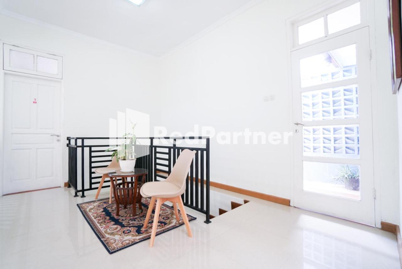 Fazza Syariah Mitra Reddoorz 2* Jakarta