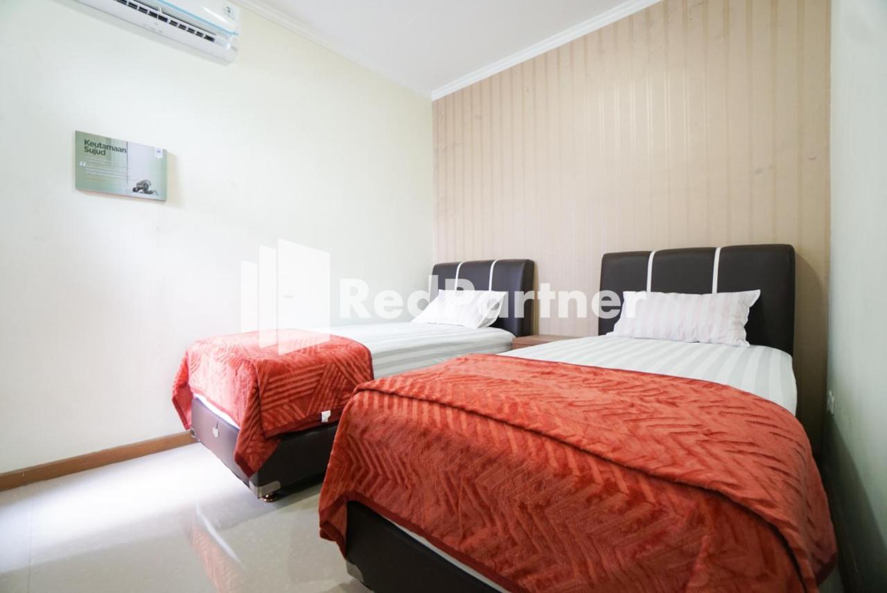 Fazza Syariah Mitra Reddoorz 2* Jakarta