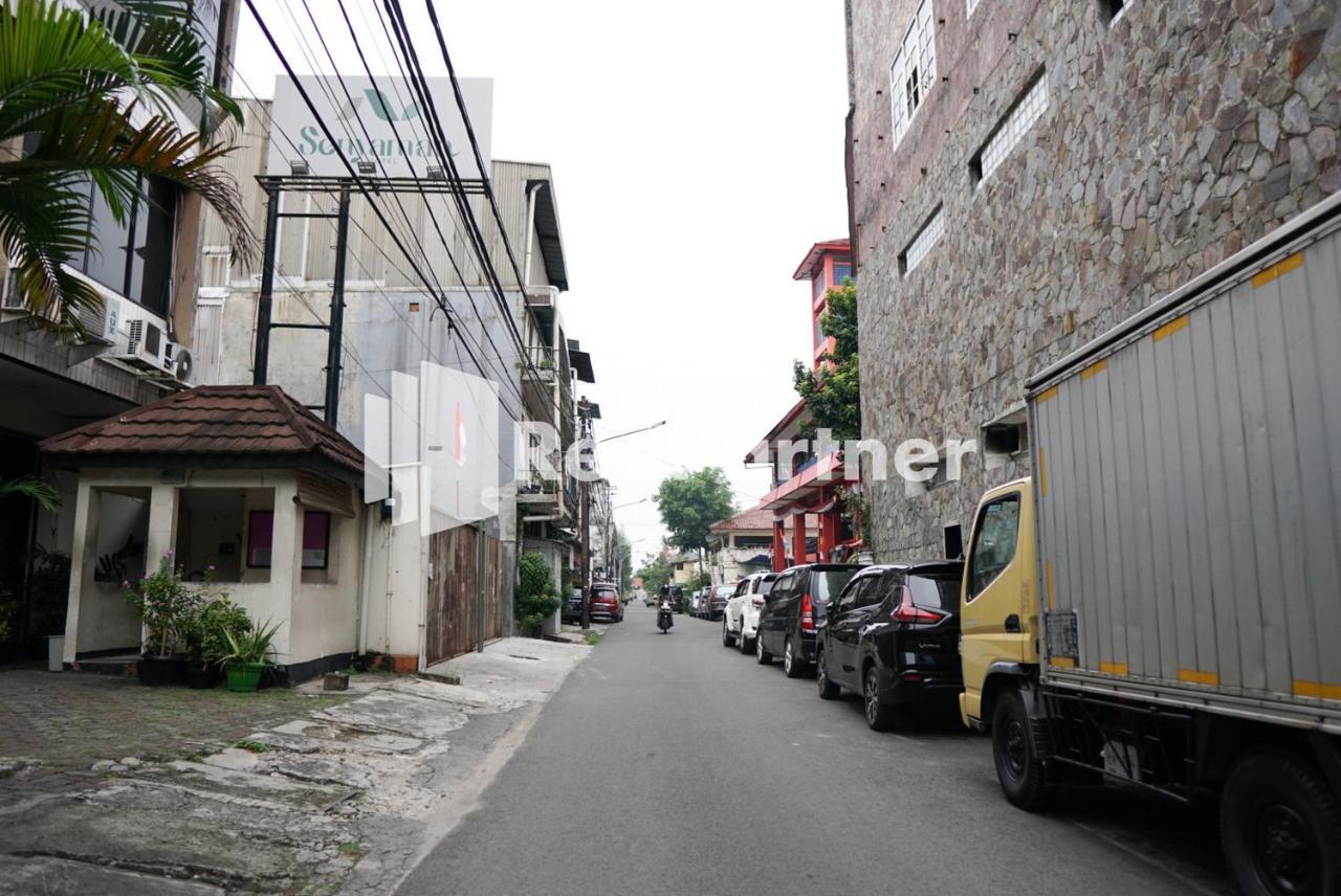 Hotel Senyaman Redpartner