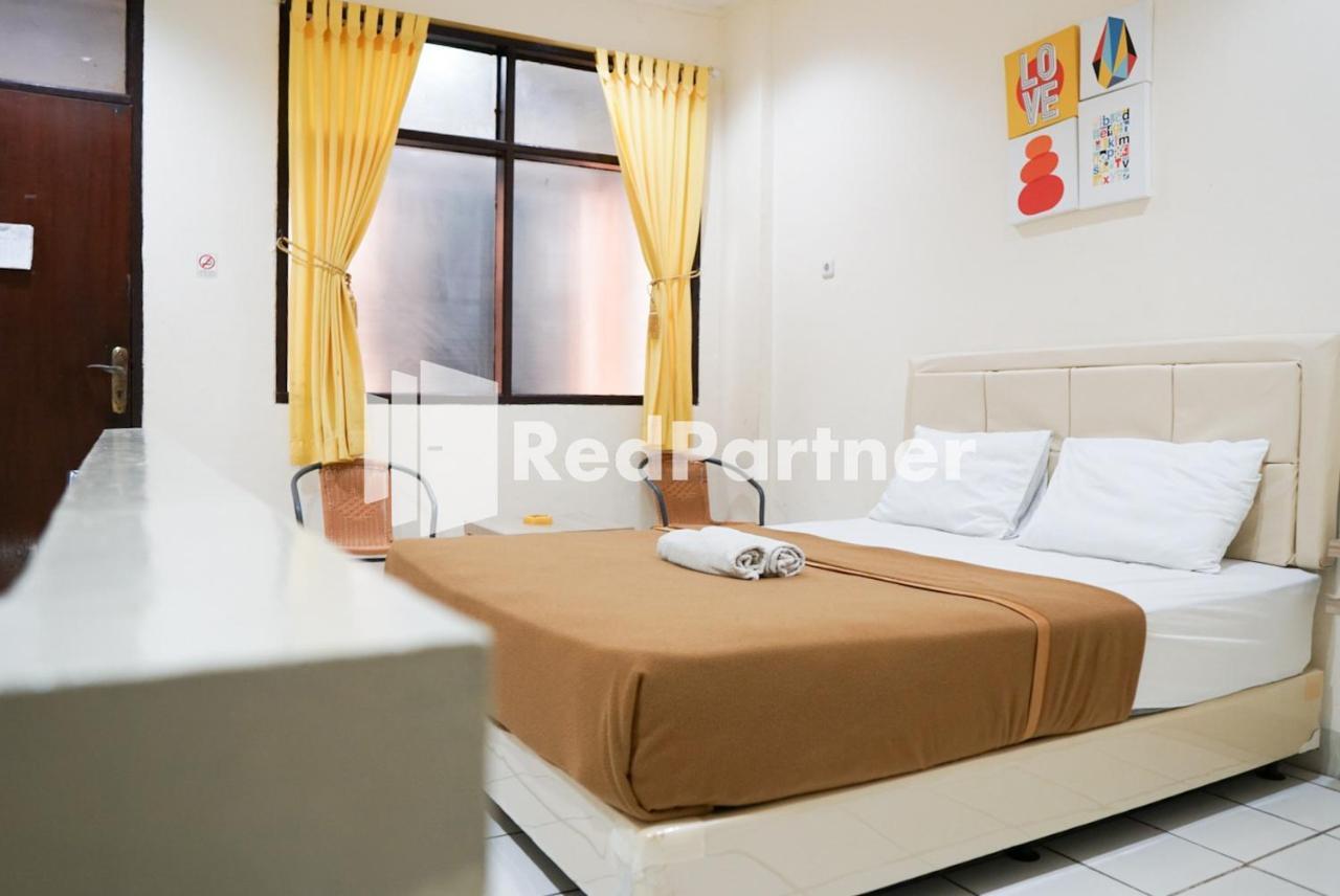 Hotel Senyaman Redpartner