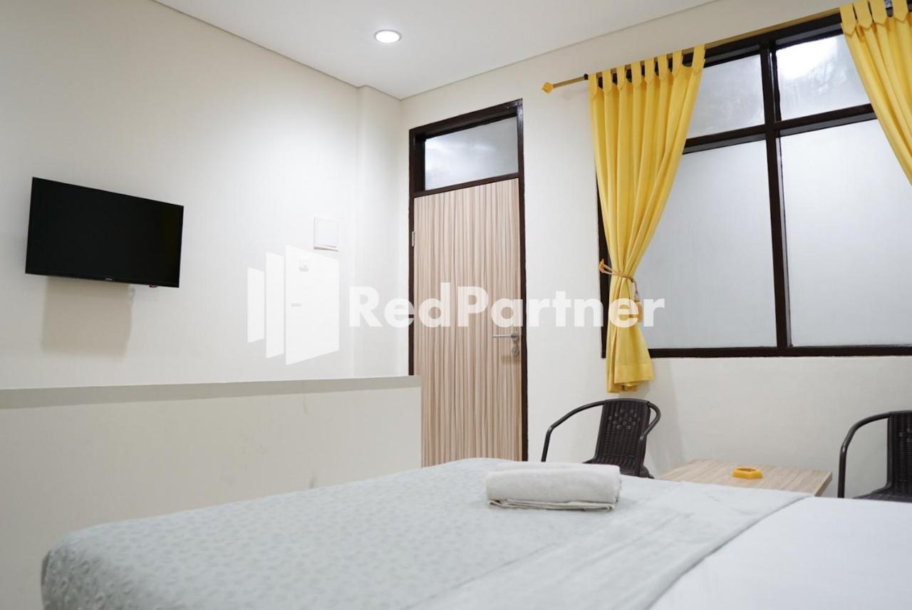 Hotel Senyaman Redpartner Jakarta