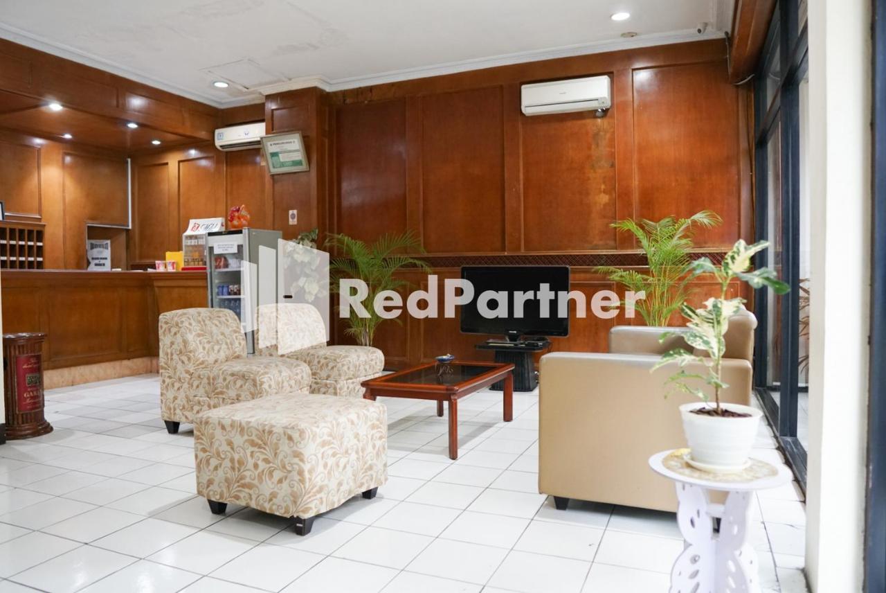 Senyaman Redpartner Hotel *