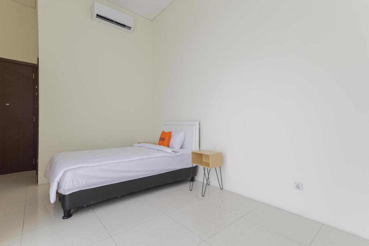 Guest house Koolkost Near Gandaria Mall Jakarta