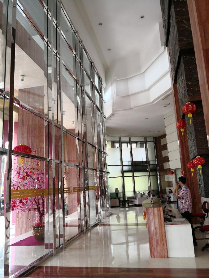 Homey 3 Bedrooms In Mega Kuningan, *