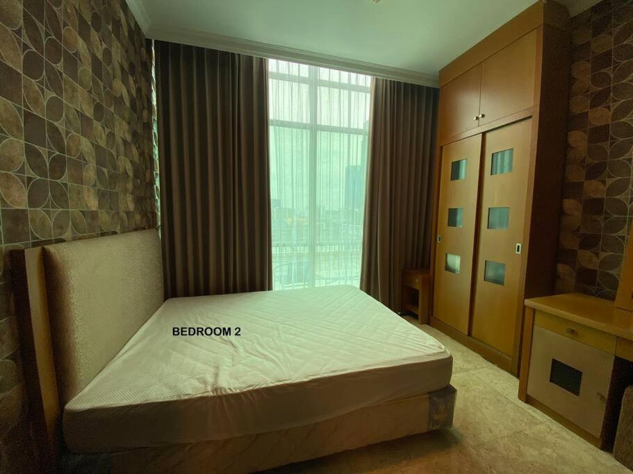 Homey 3 Bedrooms In Mega Kuningan, *