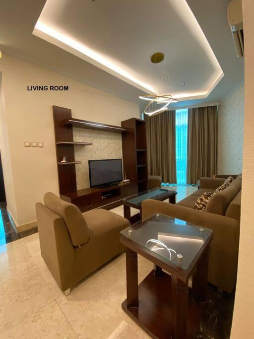 Apartment Homey 3 Bedrooms In Mega Kuningan,