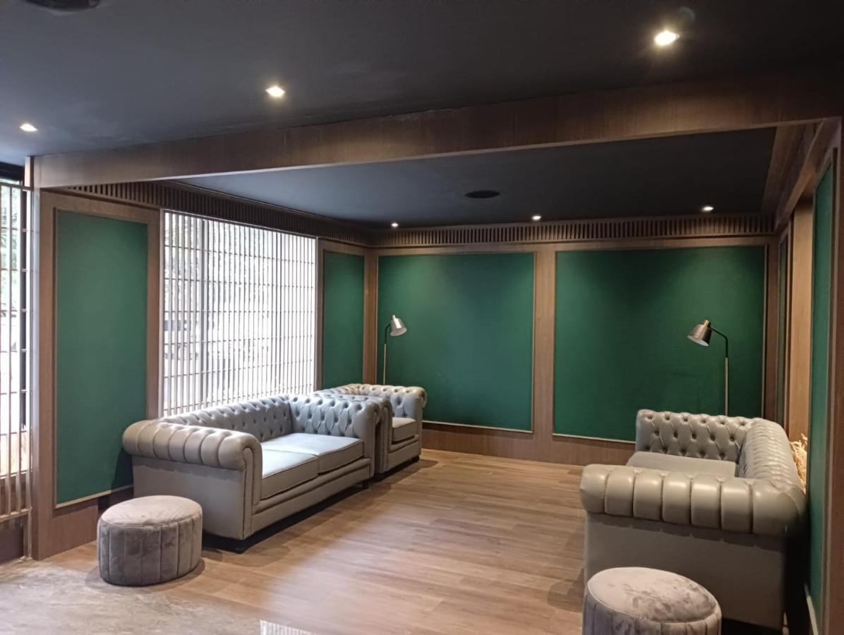 Lemansion Senopati Hotel