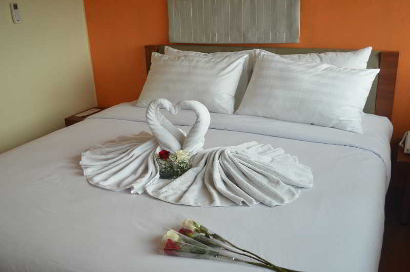 World - Bandengan Hotel
