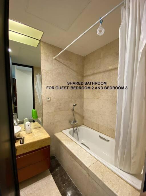 Homey 3 Bedrooms In Mega Kuningan, *