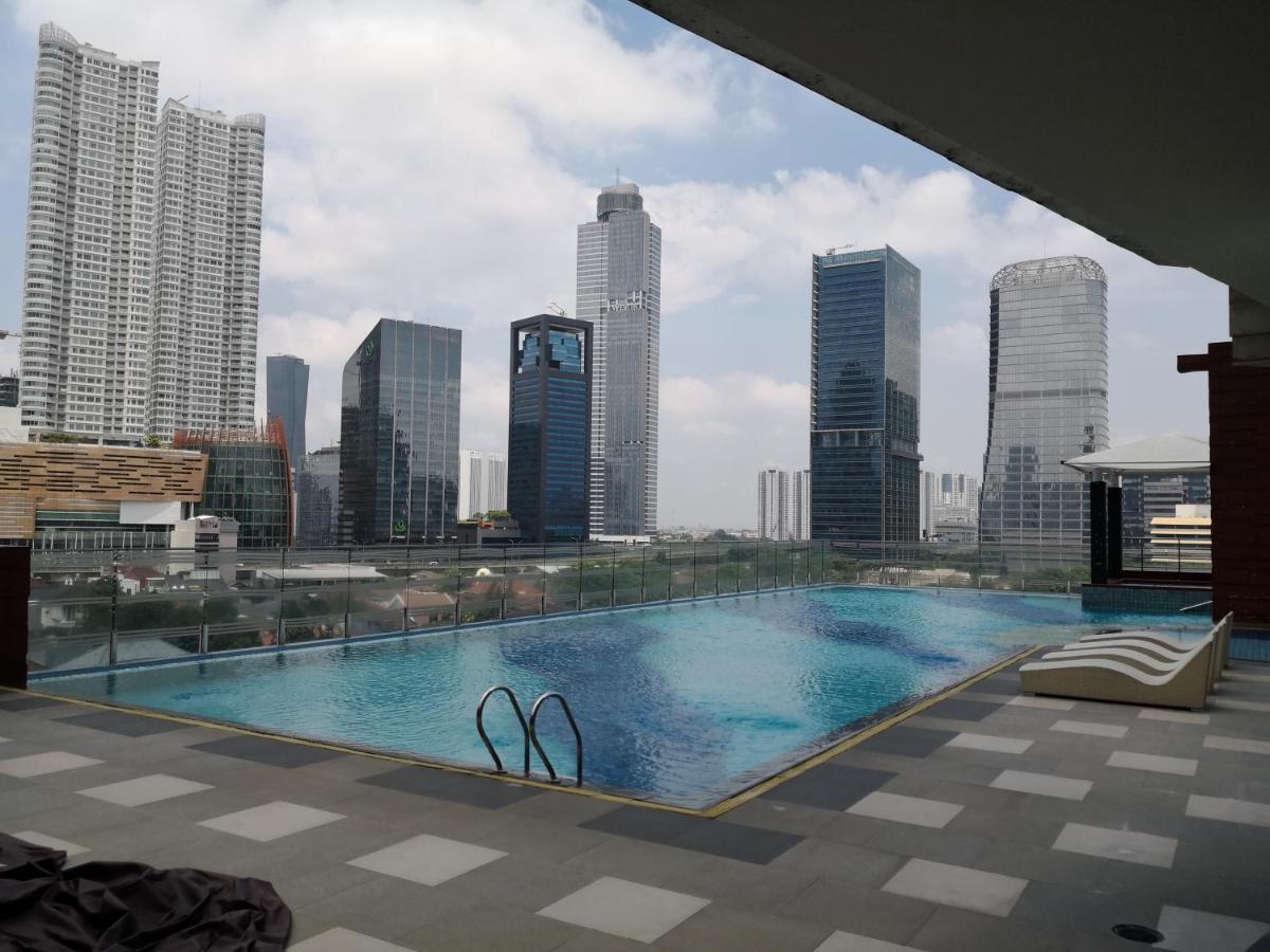 Apartment Homey 3 Bedrooms In Mega Kuningan,