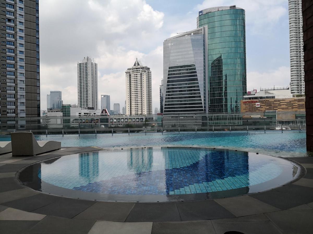 Homey 3 Bedrooms In Mega Kuningan, *