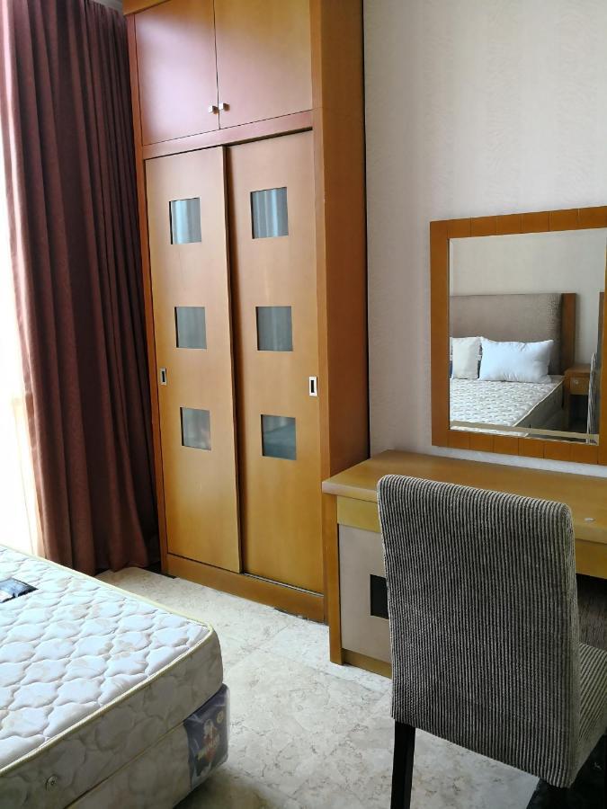 Homey 3 Bedrooms In Mega Kuningan, * Jakarta