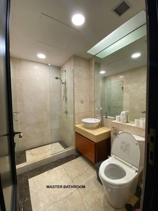 Apartment Homey 3 Bedrooms In Mega Kuningan, Jakarta