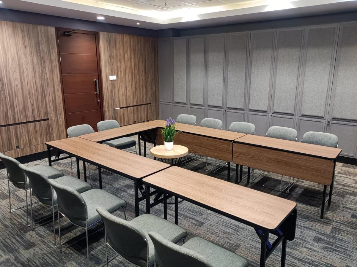 Khách sạn Fox Lite Grogol Jakarta