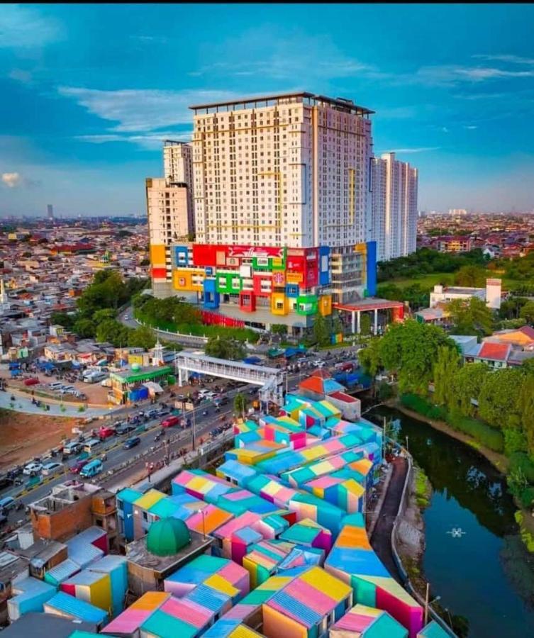 Toptravel Bassura Jakarta