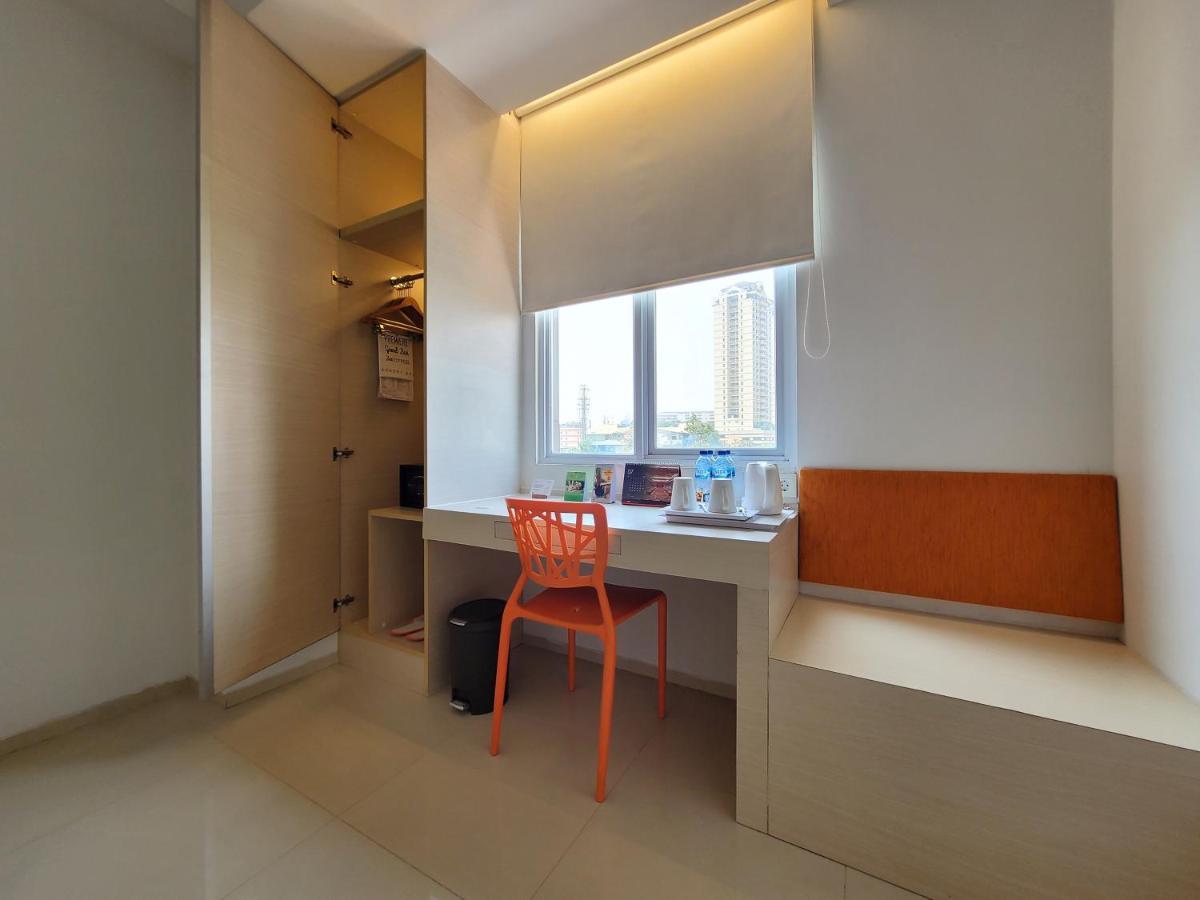 Zuri Express Mangga Dua Hotel 3*