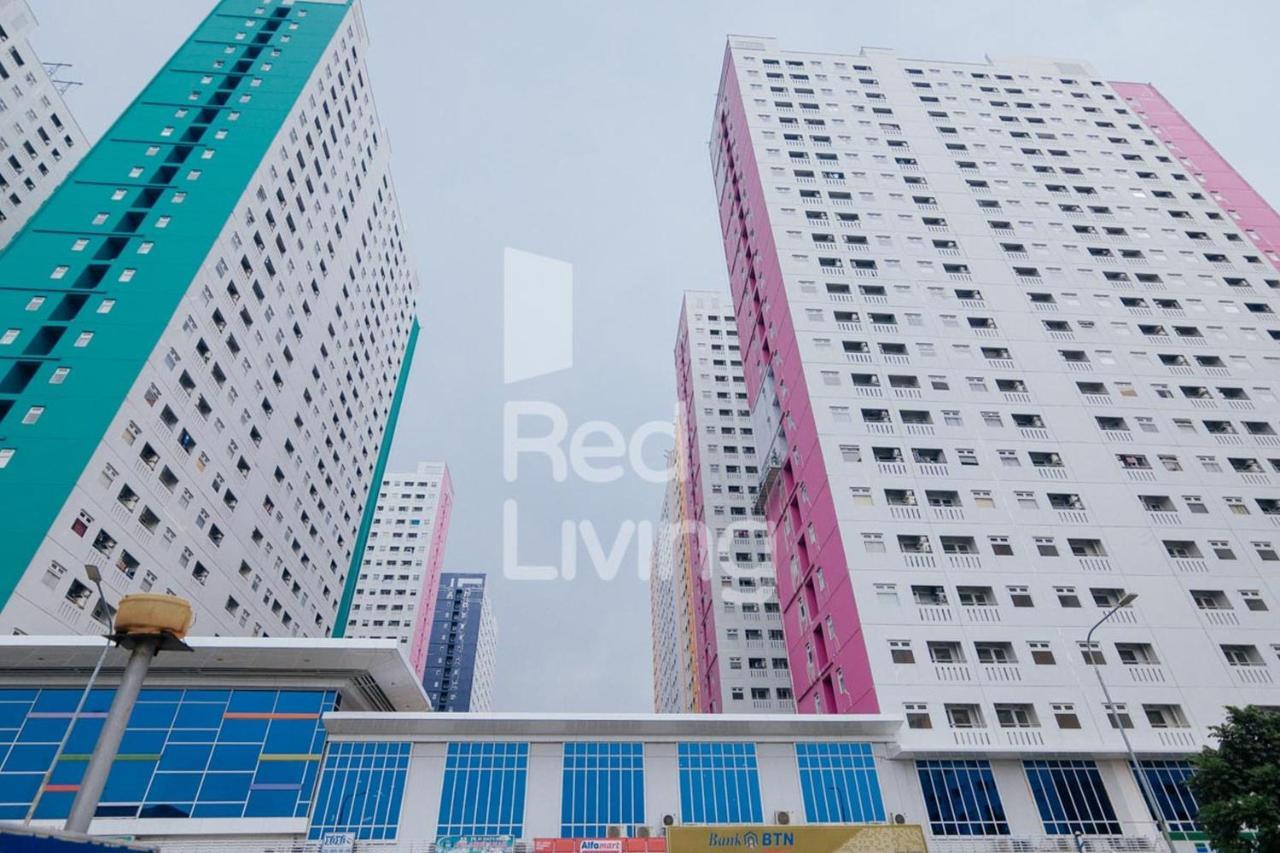 Redliving Pramuka - Family Group Tower Orchid * Jakarta