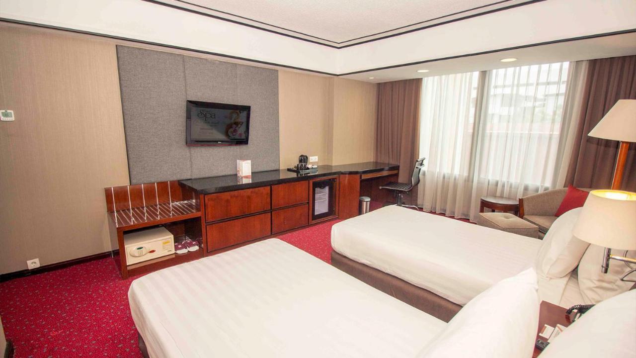 Redtop & Convention Center 4*