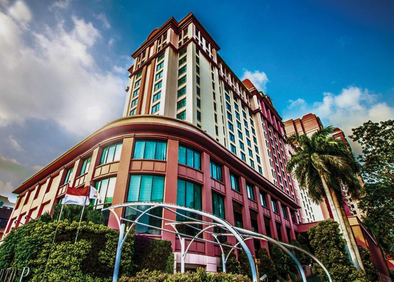 Redtop & Convention Center Hotel 4*