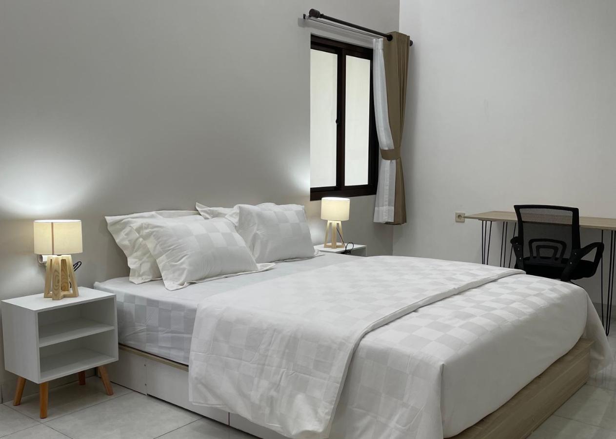 9 Syariah Cilandak Guest house Jakarta