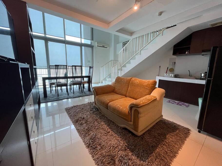 Neo Soho / Office Near Central Park Mall * Jakarta