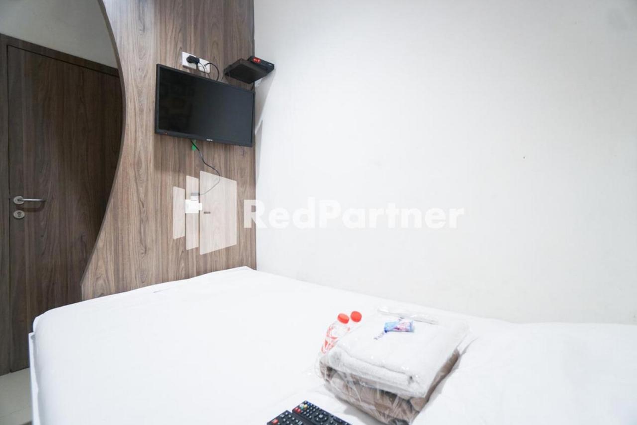 Eascot Mitra Reddoorz Jakarta