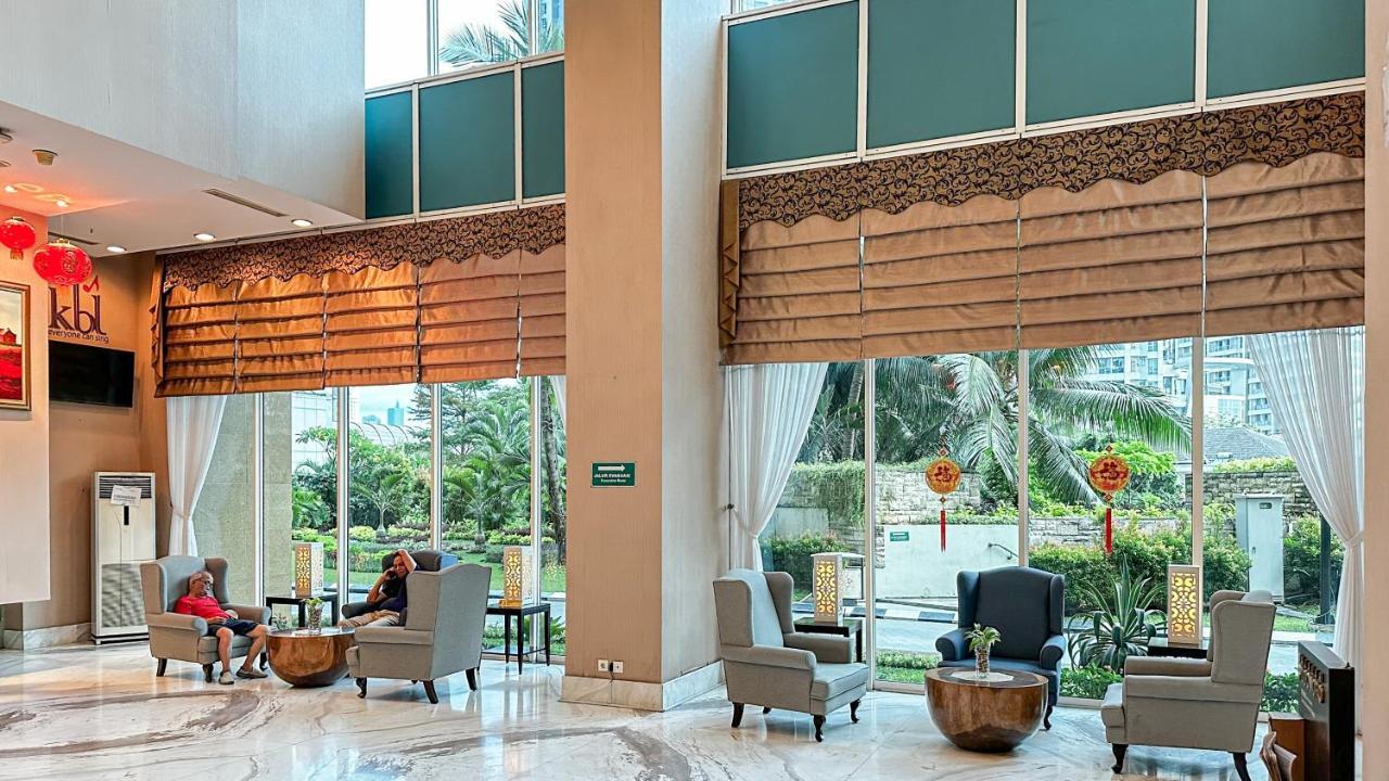 2 Bedroom On Park Mall