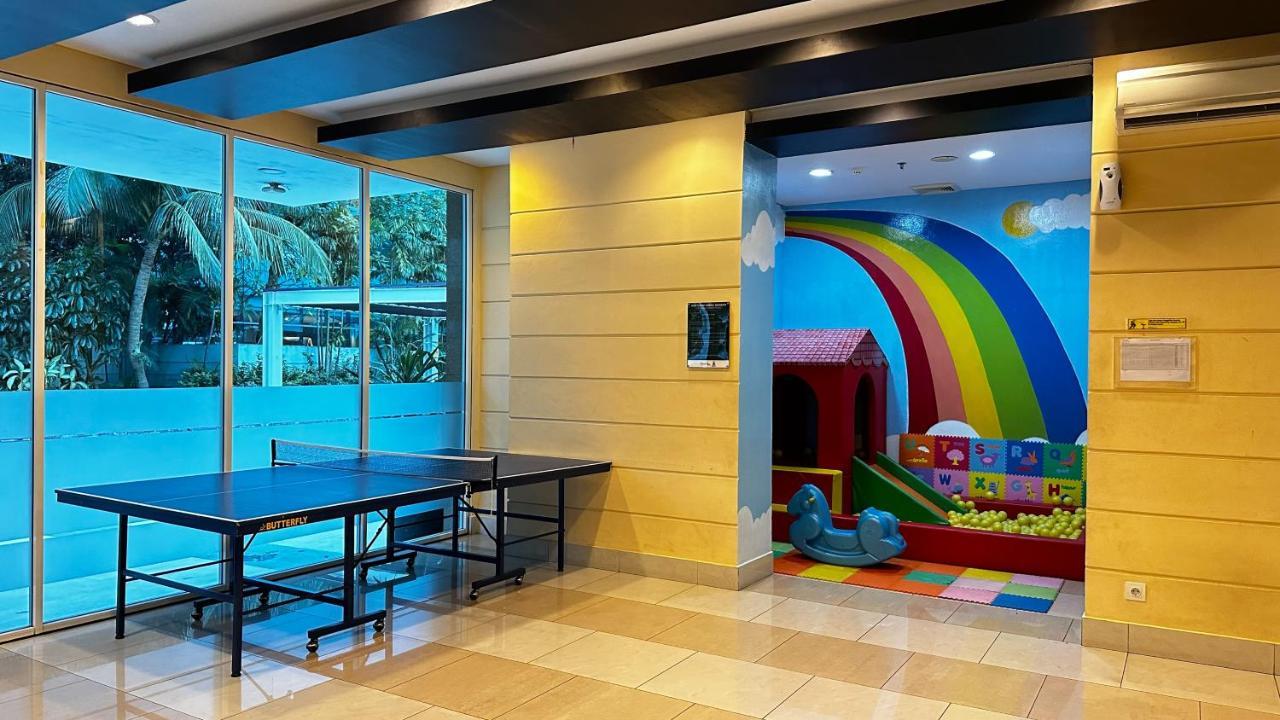 2 Bedroom On Park Mall Apartment