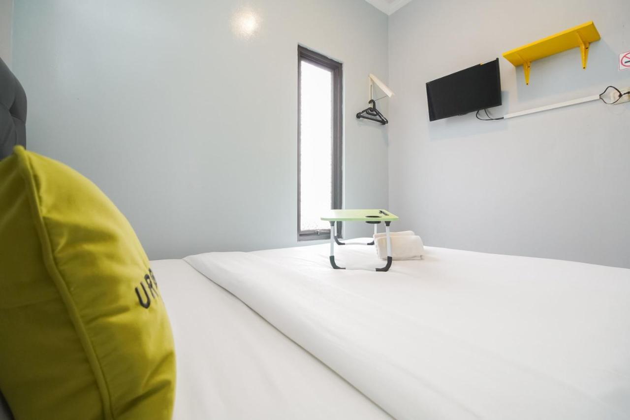 Urbanview Arafuru Duren Sawit 3* Jakarta