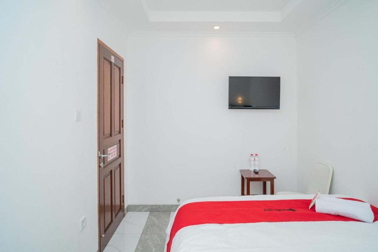Reddoorz Near Stasiun Senen Hotel Jakarta