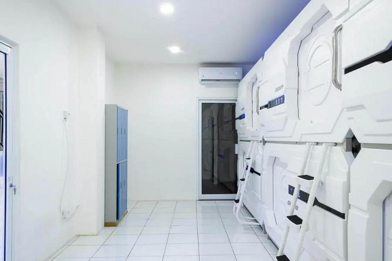 Hotel Reddoorz Near Taman Puring