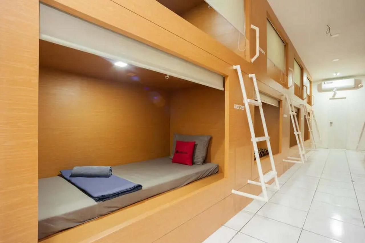 Reddoorz Near Taman Puring Hotel 2*