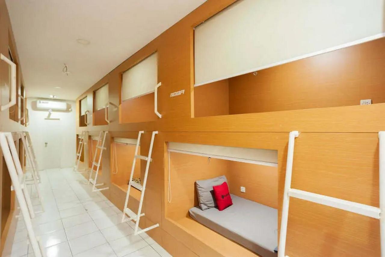 Reddoorz Near Taman Puring Jakarta