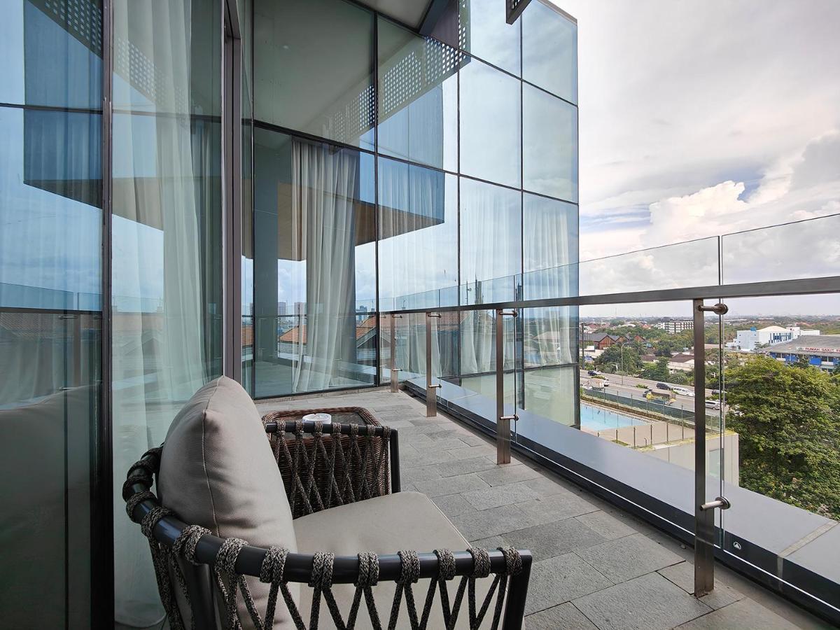 Ra Simatupang Khách sạn hẻo lánh 5*