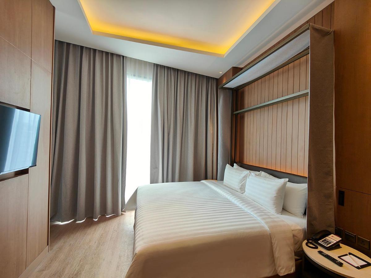 Khách sạn hẻo lánh Ra Simatupang Jakarta