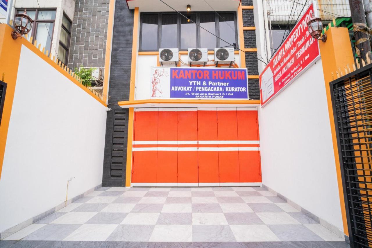 Reddoorz Near Stasiun Senen Hotel 2*