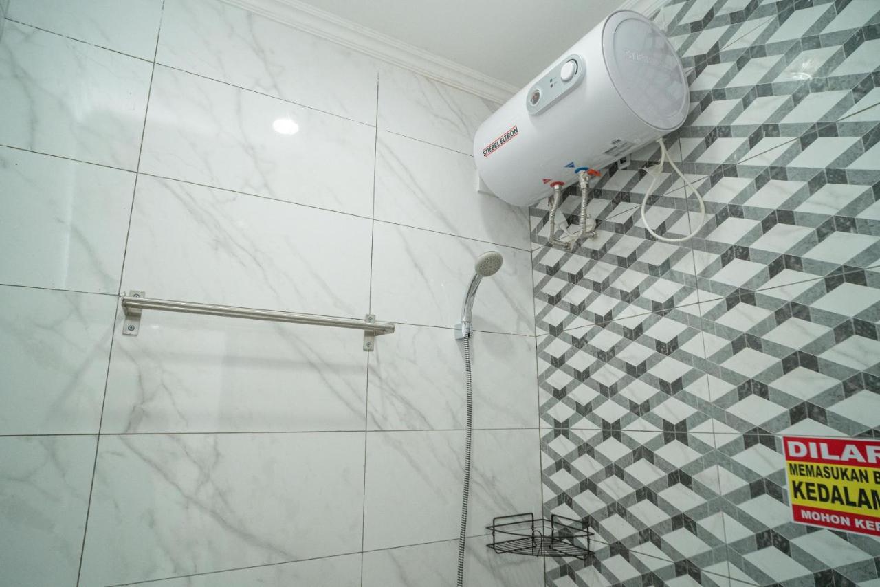 Hotel Reddoorz Near Stasiun Senen Jakarta