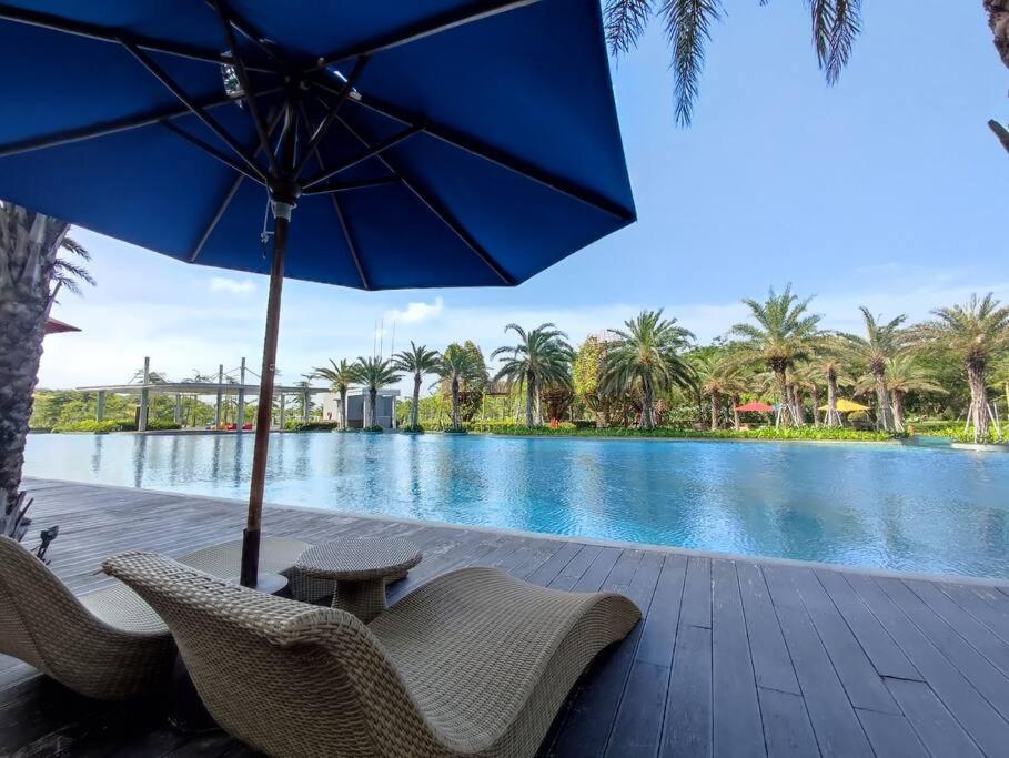 Pik Family 2 Bedroom, 5 Beds & Balcony View * Jacarta